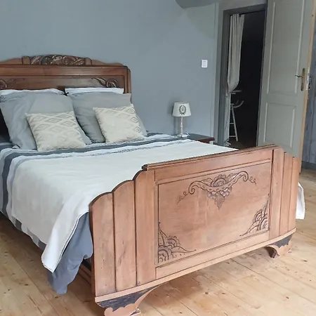 Aux Vieilles Vignes Bed & Breakfast *